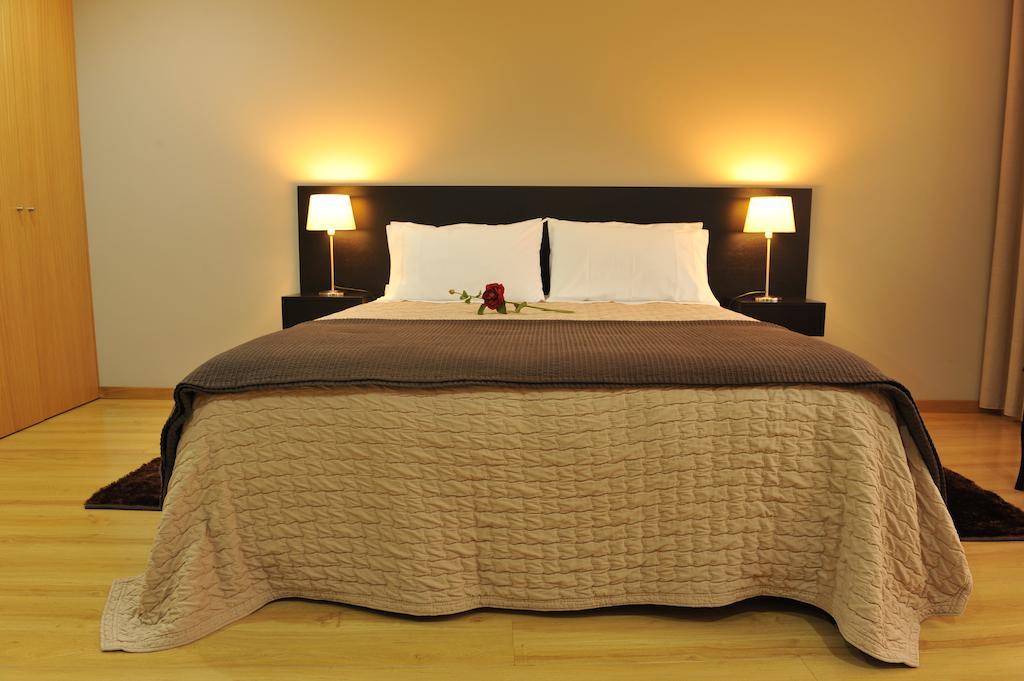 Pensao Santo Antonio Hotel Vila Nova de Famalicão Cameră foto