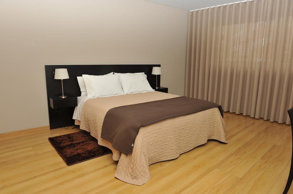 Pensao Santo Antonio Hotel Vila Nova de Famalicão Cameră foto